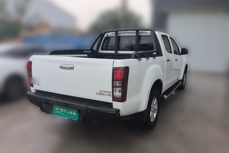 Used Isuzu D-MAX 2020 2.5T Two-Wheel Drive Automatic Navigation Version China VI Emission Standard Extended Length JE4D25Q6A Rear Right 45 Deg