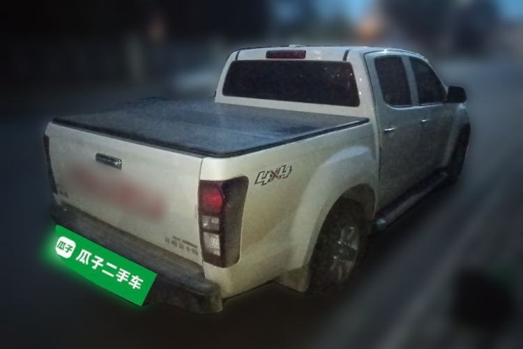 Used Isuzu D-MAX 2020 2.5T 4x4 Automatic Flagship Edition China VI JE4D25Q6A Rear Right 45 Deg