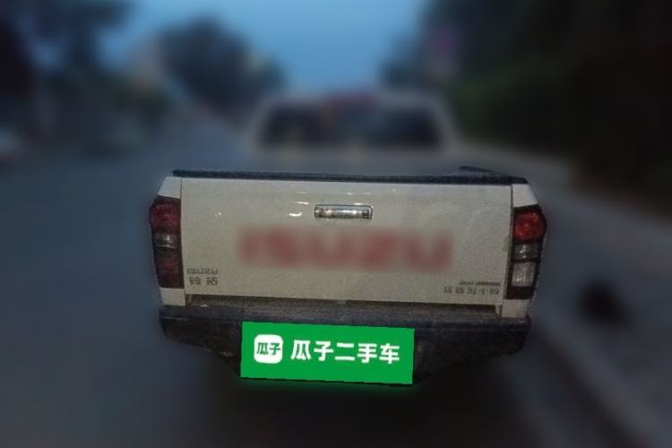 Used Isuzu D-MAX 2020 2.5T 4x4 Automatic Flagship Edition China VI JE4D25Q6A Rear