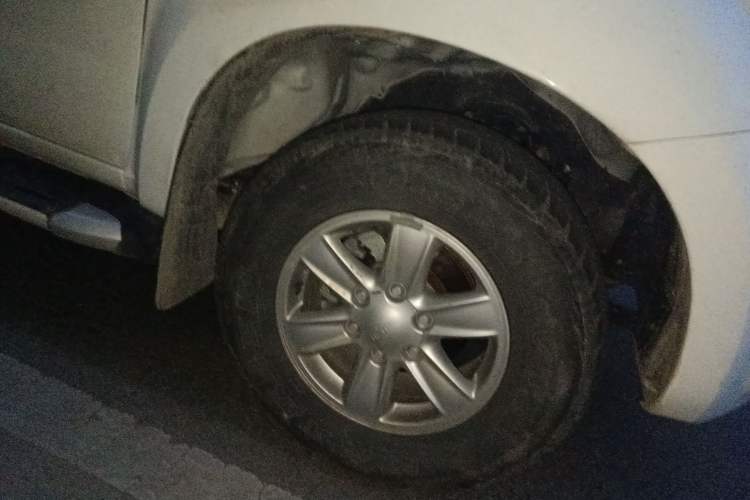 Used Isuzu D-MAX 2020 2.5T 4x4 Automatic Flagship Edition China VI JE4D25Q6A Right Front Wheel Hub