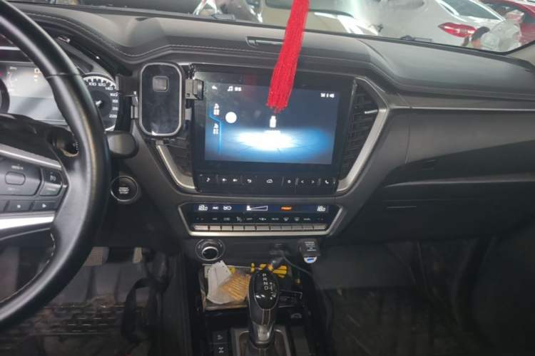 Used Isuzu D-MAX 2021 1.9T Automatic 4x4 Diesel Global Huan Dong RZ4E Audio And AC Panel