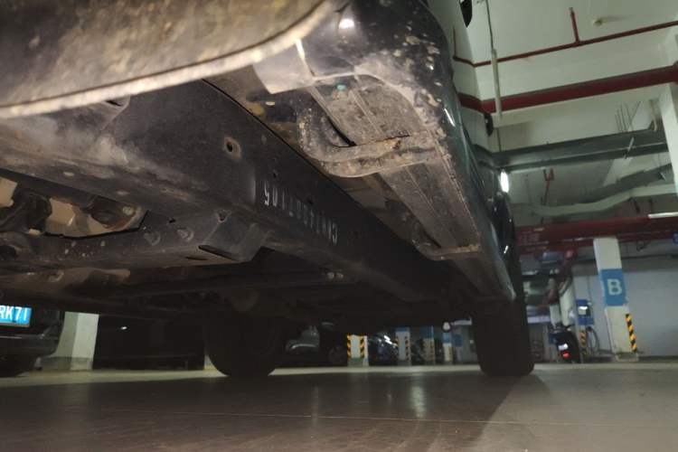Used Isuzu D-MAX 2021 1.9T Automatic 4x4 Diesel Global Huan Dong RZ4E Chassis Front Left