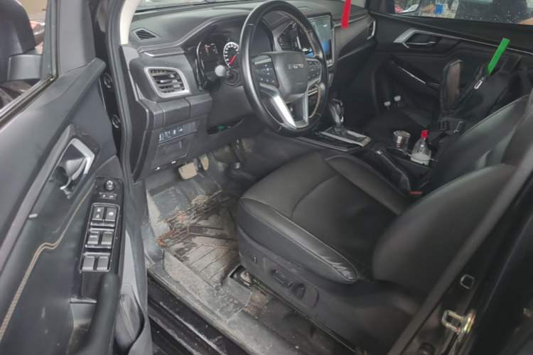 Used Isuzu D-MAX 2021 1.9T Automatic 4x4 Diesel Global Huan Dong RZ4E Driver Seat