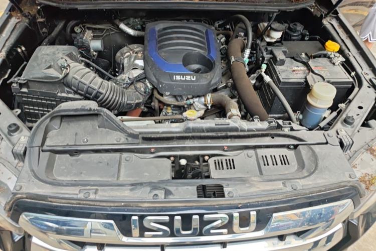 Used Isuzu D-MAX 2021 1.9T Manual Two-Wheel Drive Diesel Global Dynamic RZ4E Engine Bay