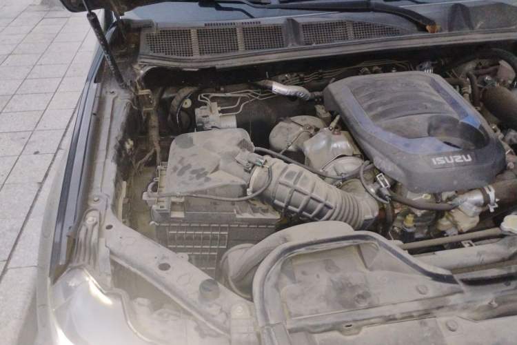 Used Isuzu D-MAX 2021 1.9T Automatic 2WD Diesel Global Bold RZ4E Engine Bay Right