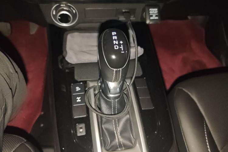 Used Isuzu D-MAX 2021 1.9T Automatic 4x4 Diesel Global Huan Dong RZ4E Gear Lever
