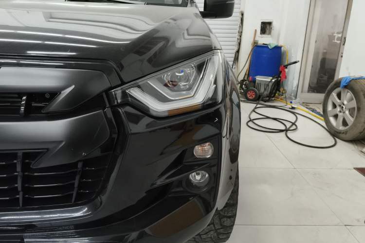 Used Isuzu D-MAX 2021 1.9T Automatic 4x4 Diesel Global Huan Dong RZ4E Left Front Headlight