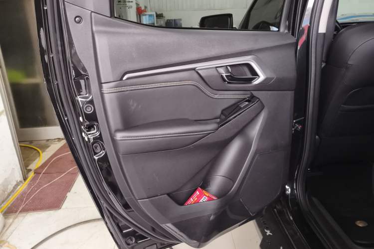 Used Isuzu D-MAX 2021 1.9T Automatic 4x4 Diesel Global Huan Dong RZ4E Left Rear Door Interior