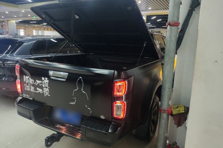 Used Isuzu D-MAX 2021 1.9T Automatic 4x4 Diesel Global Huan Dong RZ4E Rear Right 45 Deg