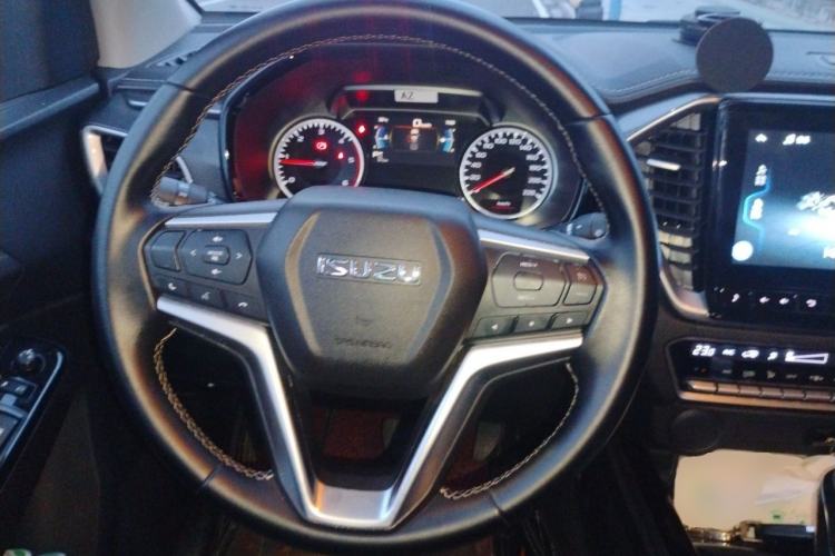Used Isuzu D-MAX 2021 1.9T Automatic 2WD Diesel Global Bold RZ4E Steering Wheel