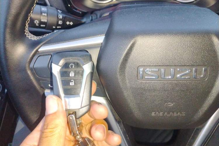 Used Isuzu D-MAX 2021 1.9T Automatic 2WD Diesel Global Bold RZ4E Vehicle Key