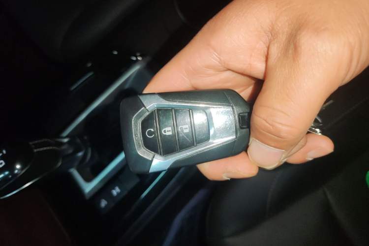 Used Isuzu D-MAX 2021 1.9T Automatic 4x4 Diesel Global Huan Dong RZ4E Vehicle Key