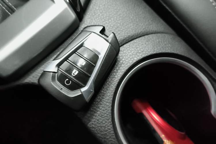 Used Isuzu D-MAX 2021 1.9T Automatic 4x4 Diesel Global Huan Dong RZ4E Vehicle Key