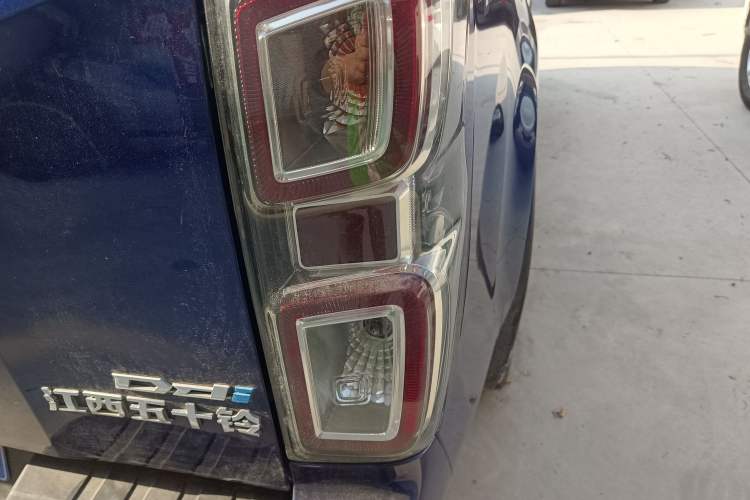 Used Isuzu D-MAX 2021 1.9T Automatic 4x4 Diesel Global Huan Dong RZ4E Exterior 6