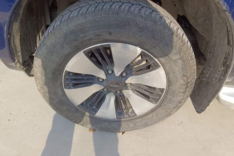 Used Isuzu D-MAX 2021 1.9T Automatic 4x4 Diesel Global Huan Dong RZ4E Exterior 7