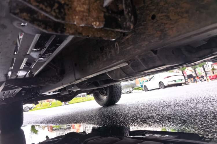 Used Isuzu D-MAX 2021 1.9T Automatic 4x4 Diesel Global Huan Dong RZ4E Chassis Front Right