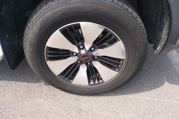 Used Isuzu D-MAX 2021 1.9T Automatic All-Wheel Drive Diesel Global Leading RZ4E Exterior 7
