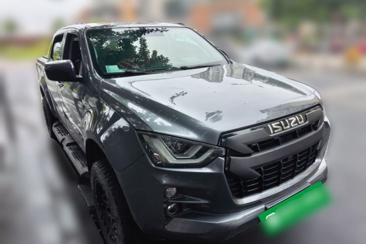 Used Isuzu D-MAX 2021 1.9T Automatic 4x4 Diesel Global Huan Dong RZ4E Front Right 45 Deg
