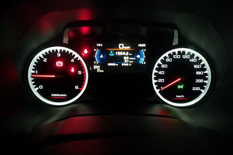 Used Isuzu D-MAX 2021 1.9T Automatic 4x4 Diesel Global Changle Leading RZ4E Instrument Cluster