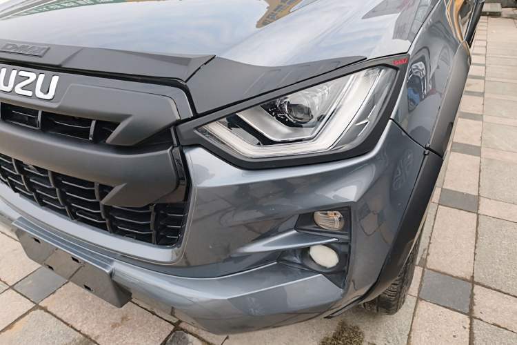 Used Isuzu D-MAX 2021 1.9T Manual 4x4 Diesel Global Dynamic RZ4E Left Front Headlight