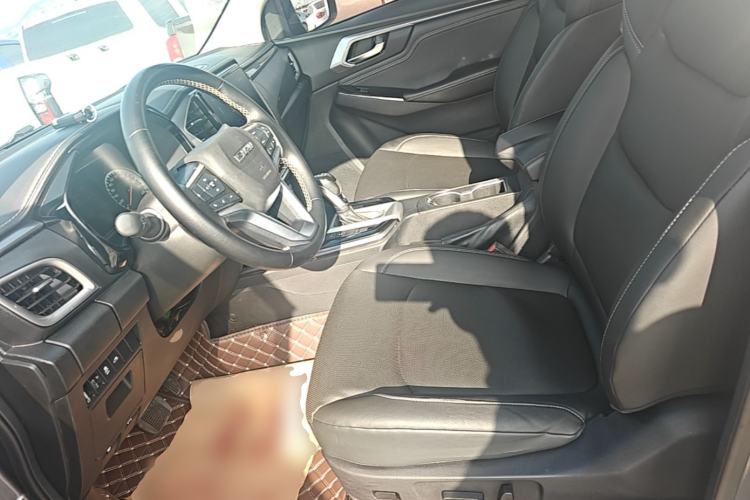 Used Isuzu D-MAX 2021 1.9T Automatic 4x4 Diesel Global Huan Dong RZ4E Left Front Seat