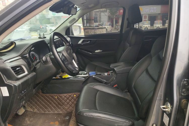 Used Isuzu D-MAX 2021 1.9T Automatic 4x4 Diesel Global Huan Dong RZ4E Left Front Seat