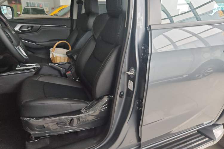 Used Isuzu D-MAX 2021 1.9T Automatic 4x4 Diesel Global Changle Leading RZ4E Left Front Seat