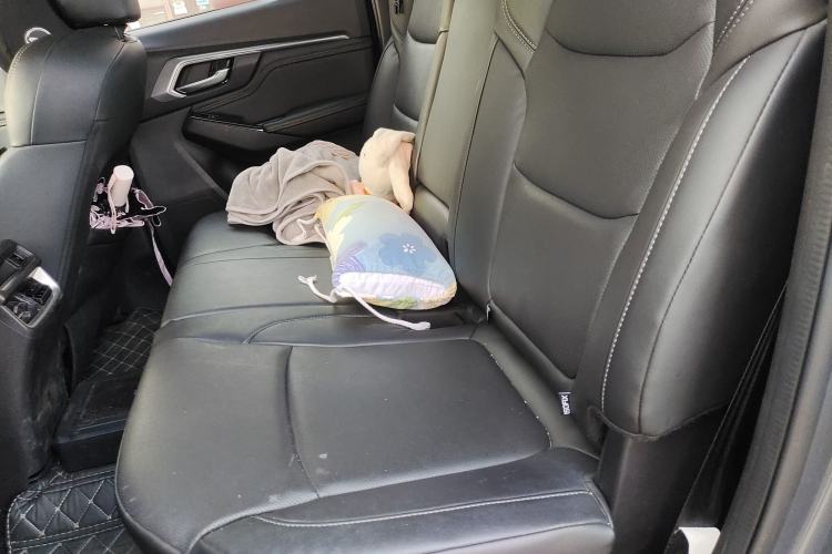Used Isuzu D-MAX 2021 1.9T Automatic 4x4 Diesel Global Huan Dong RZ4E Left Rear Seat