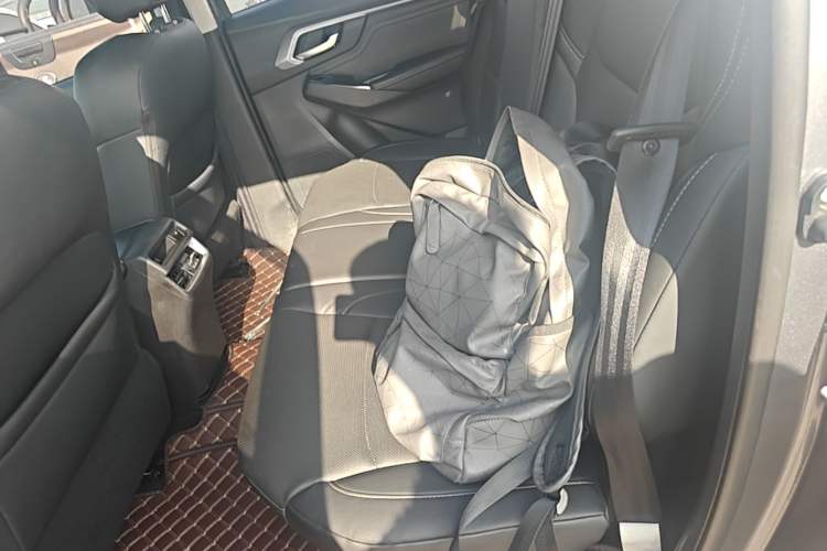 Used Isuzu D-MAX 2021 1.9T Automatic 4x4 Diesel Global Huan Dong RZ4E Left Rear Seat