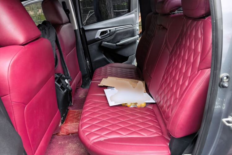 Used Isuzu D-MAX 2021 1.9T Automatic 4x4 Diesel Global Huan Dong RZ4E Left Rear Seat