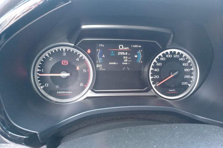 Used Isuzu D-MAX 2021 1.9T Automatic All-Wheel Drive Diesel Global Leading RZ4E Odometer Close Up