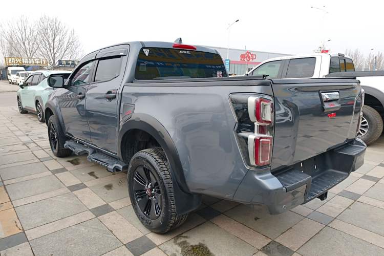 Used Isuzu D-MAX 2021 1.9T Manual 4x4 Diesel Global Dynamic RZ4E Rear Left 45 Deg