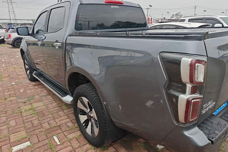 Used Isuzu D-MAX 2021 1.9T Automatic 4x4 Diesel Global Huan Dong RZ4E Rear Left 45 Deg