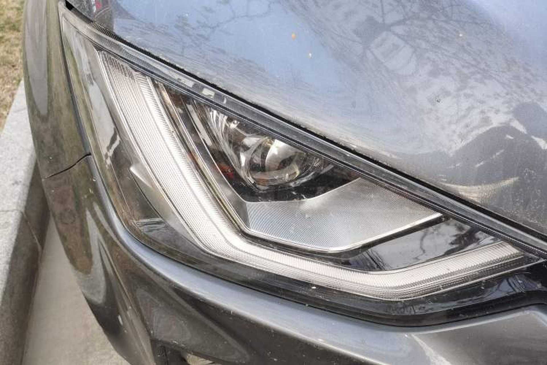 Used Isuzu D-MAX 2021 1.9T Automatic 4x4 Diesel Global Huan Dong RZ4E Right Front Headlight