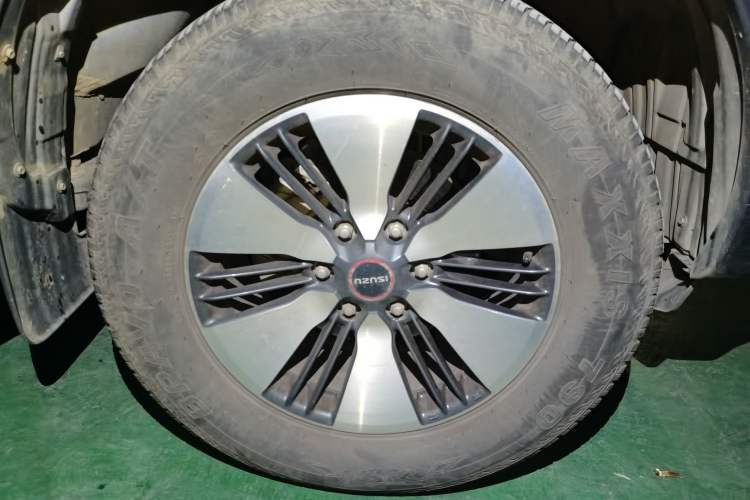 Used Isuzu D-MAX 2021 1.9T Automatic 4x4 Diesel Global Changle Leading RZ4E Right Front Wheel Hub