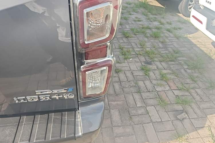 Used Isuzu D-MAX 2021 1.9T Automatic 4x4 Diesel Global Huan Dong RZ4E Right Rear Taillight