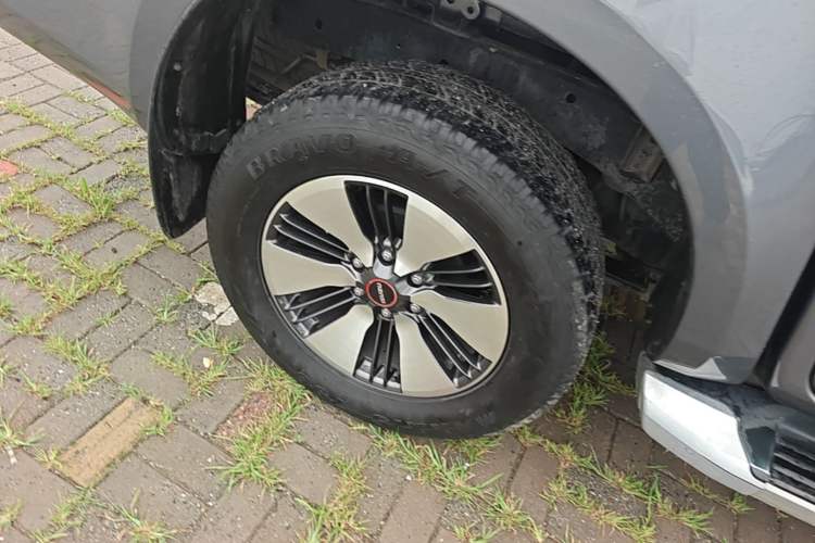 Used Isuzu D-MAX 2021 1.9T Automatic 4x4 Diesel Global Huan Dong RZ4E Right Rear Wheel Hub