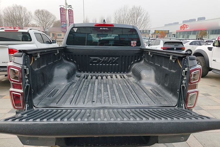 Used Isuzu D-MAX 2021 1.9T Manual 4x4 Diesel Global Dynamic RZ4E Trunk