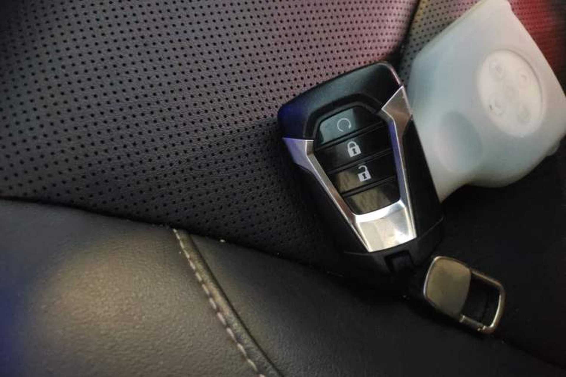 Used Isuzu D-MAX 2021 1.9T Automatic 4x4 Diesel Global Huan Dong RZ4E Vehicle Key
