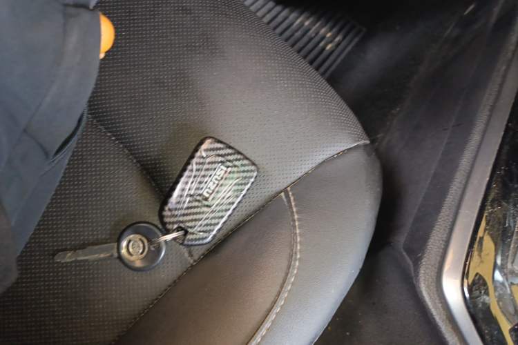 Used Isuzu D-MAX 2021 1.9T Automatic 4x4 Diesel Global Huan Dong RZ4E Vehicle Key