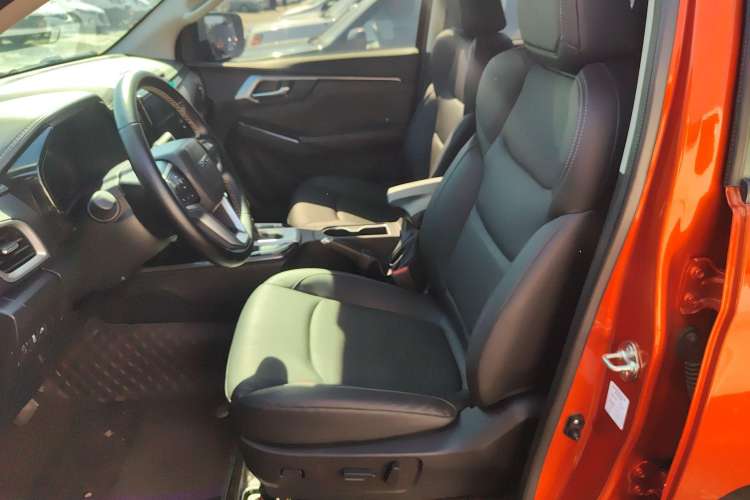Used Isuzu D-MAX 2021 1.9T Automatic 4x4 Diesel Global Huan Dong RZ4E Left Front Seat