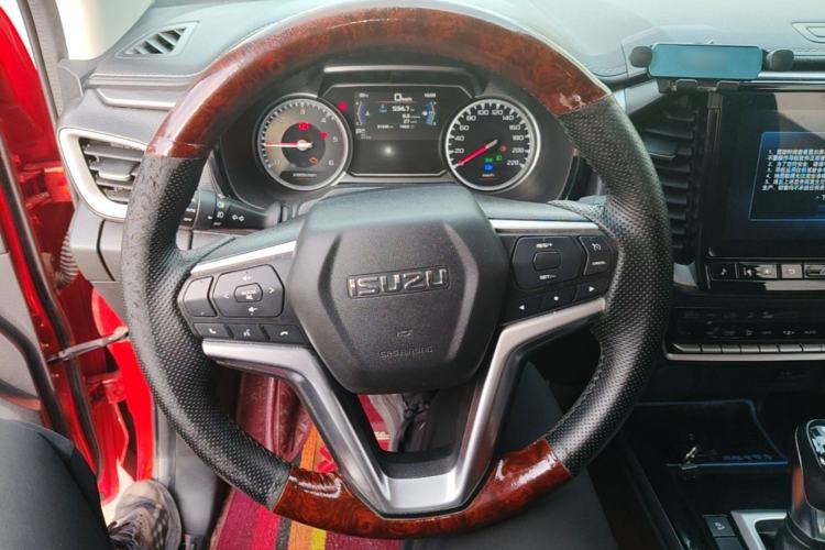 Used Isuzu D-MAX 2021 1.9T Automatic 2WD Diesel Global Bold RZ4E Steering Wheel