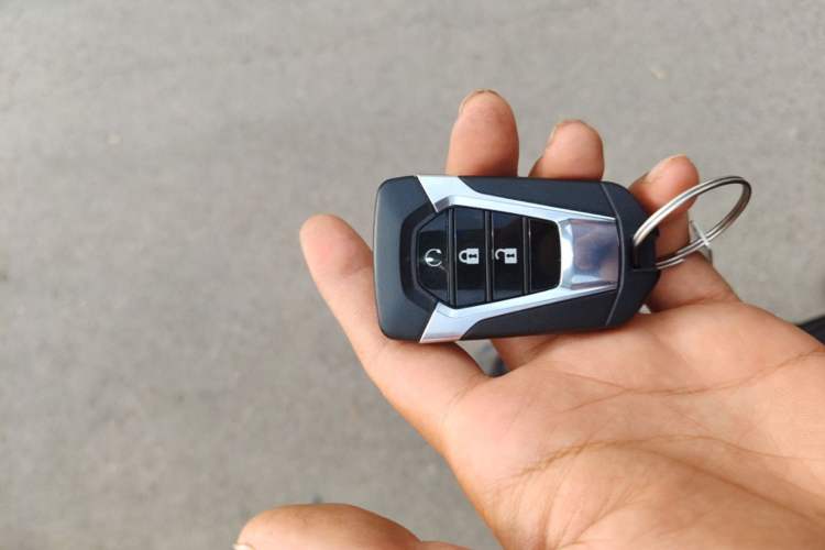 Used Isuzu D-MAX 2021 1.9T Automatic 2WD Diesel Global Bold RZ4E Vehicle Key
