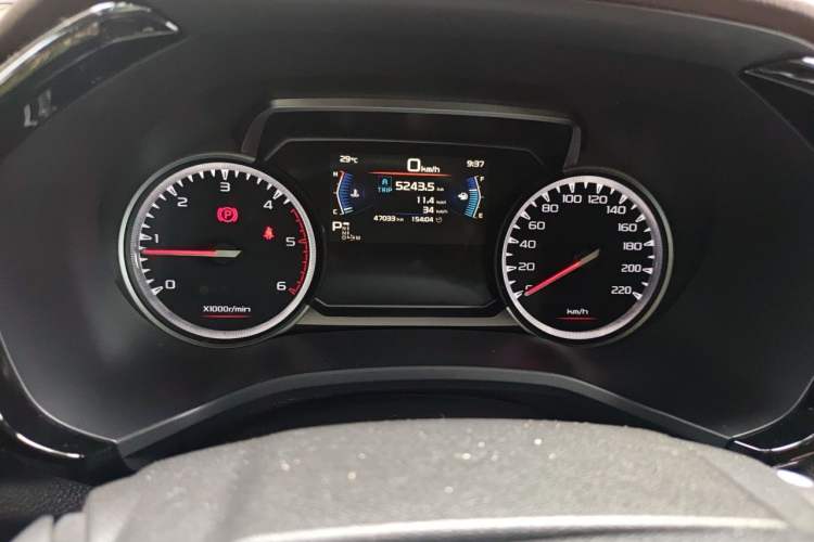 Used Isuzu D-MAX 2021 1.9T Automatic 4x4 Diesel Global Changle Leading RZ4E Odometer Close Up