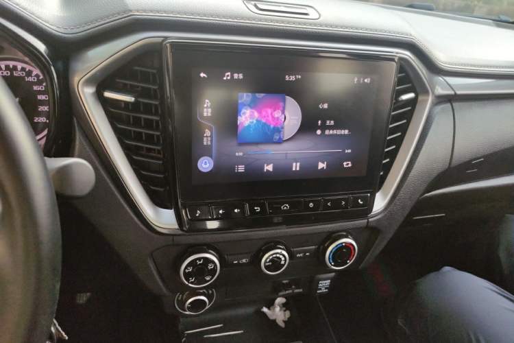 Used Isuzu D-MAX 2021 1.9T Manual 4x4 Diesel Global Dynamic RZ4E Audio And AC Panel