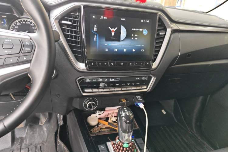 Used Isuzu D-MAX 2021 1.9T Automatic 4x4 Diesel Global Changle Leading RZ4E Audio And AC Panel