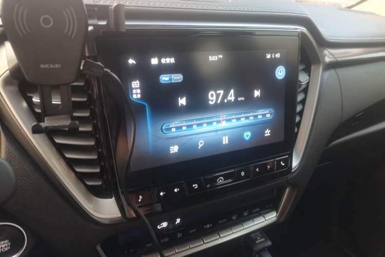 Used Isuzu D-MAX 2021 1.9T Automatic 4x4 Diesel Global Huan Dong RZ4E Audio And AC Panel