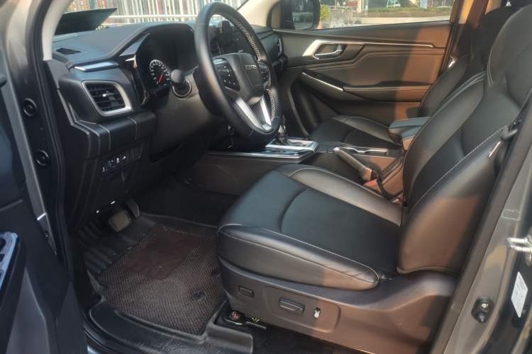 Used Isuzu D-MAX 2021 1.9T Automatic 4x4 Diesel Global Huan Dong RZ4E Driver Seat