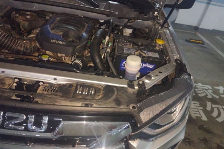 Used Isuzu D-MAX 2021 1.9T Manual Two-Wheel Drive Diesel Global Dynamic RZ4E Engine Bay Left