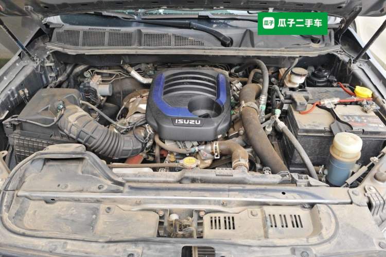 Used Isuzu D-MAX 2021 1.9T Automatic 4x4 Diesel Global Changle Leading RZ4E Engine Bay